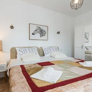 Marta 2 Apartment