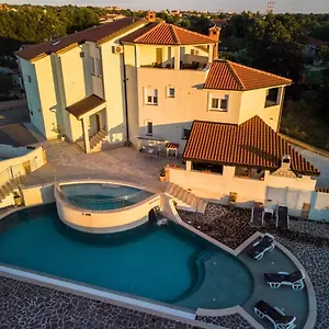 Amela Apartament Pula